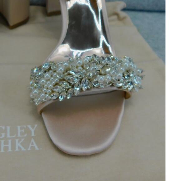 Badgley Mischka Collection Blush Satin Clara Embellished Sandal Women's Size 6.5 - Picture 7 of 12